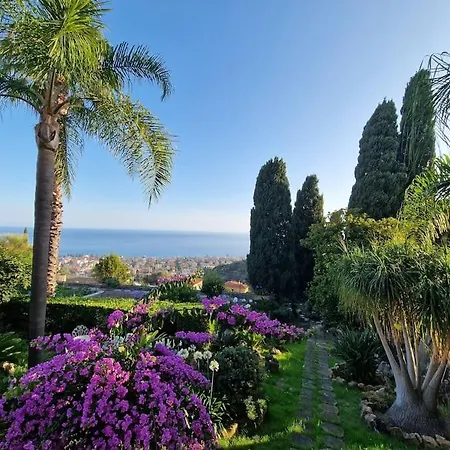 Le 4 Stagioni, In Appartement Bordighera