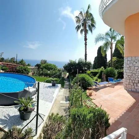 Apartman Le 4 Stagioni, In